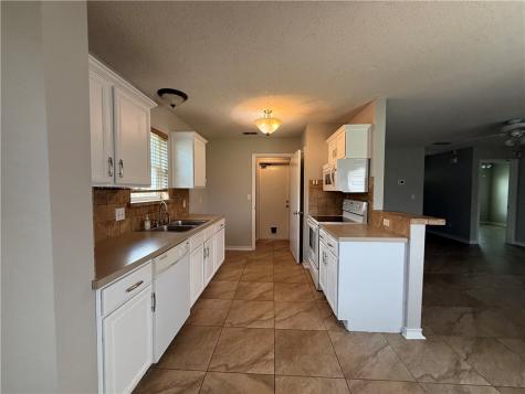 1013 Cupertino Street Portland TX 78374