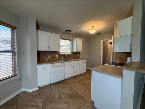 1013 Cupertino Street Portland TX 78374
