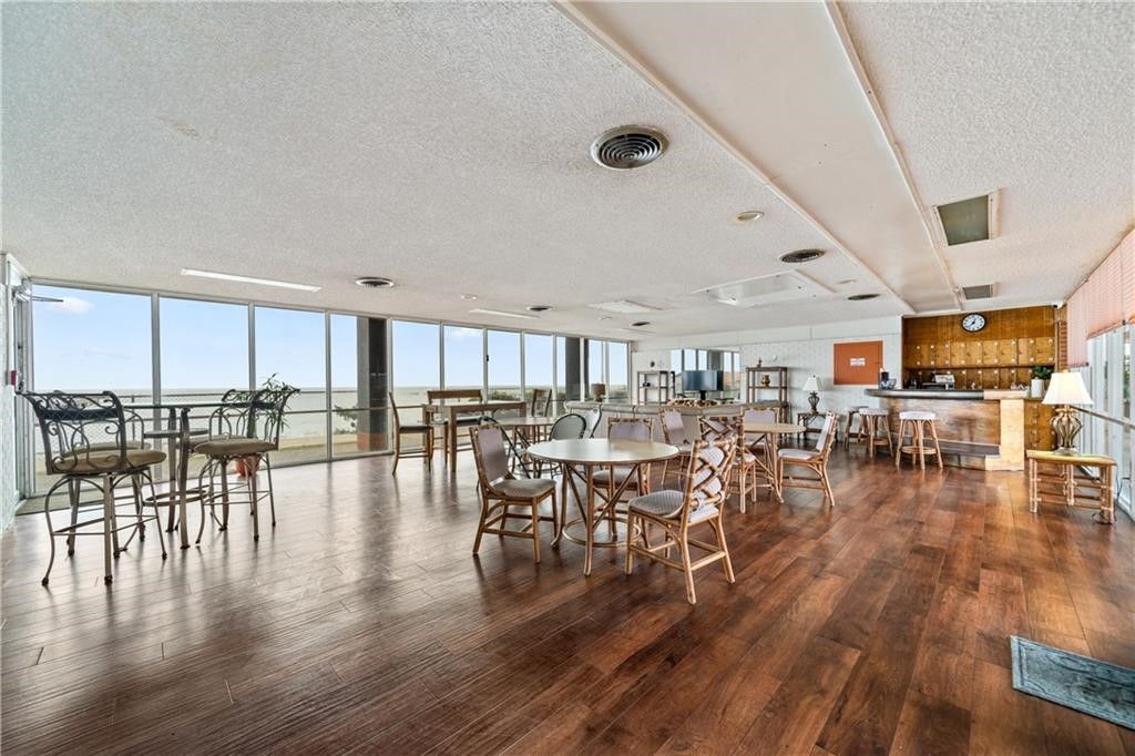 4302 Ocean Drive 71 Corpus Christi TX 78412