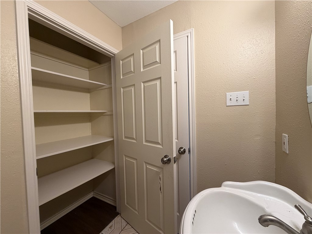 1618 Birch Place Corpus Christi TX 78416