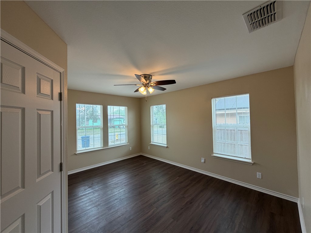 1618 Birch Place Corpus Christi TX 78416