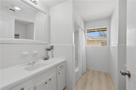 3314 Casa De Palmas Corpus Christi TX 78411