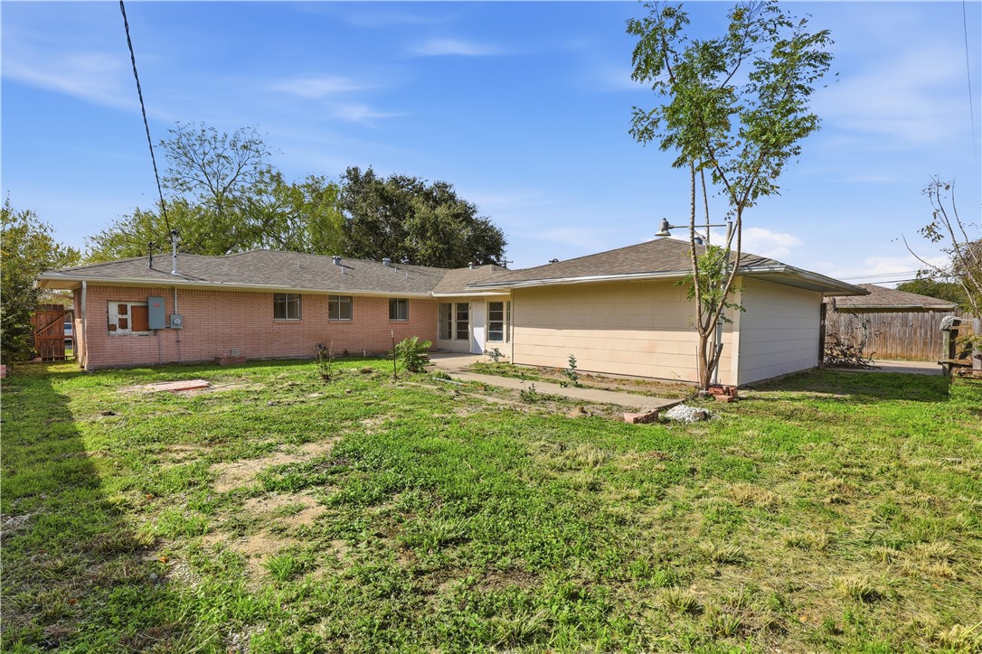 3314 Casa De Palmas Corpus Christi TX 78411