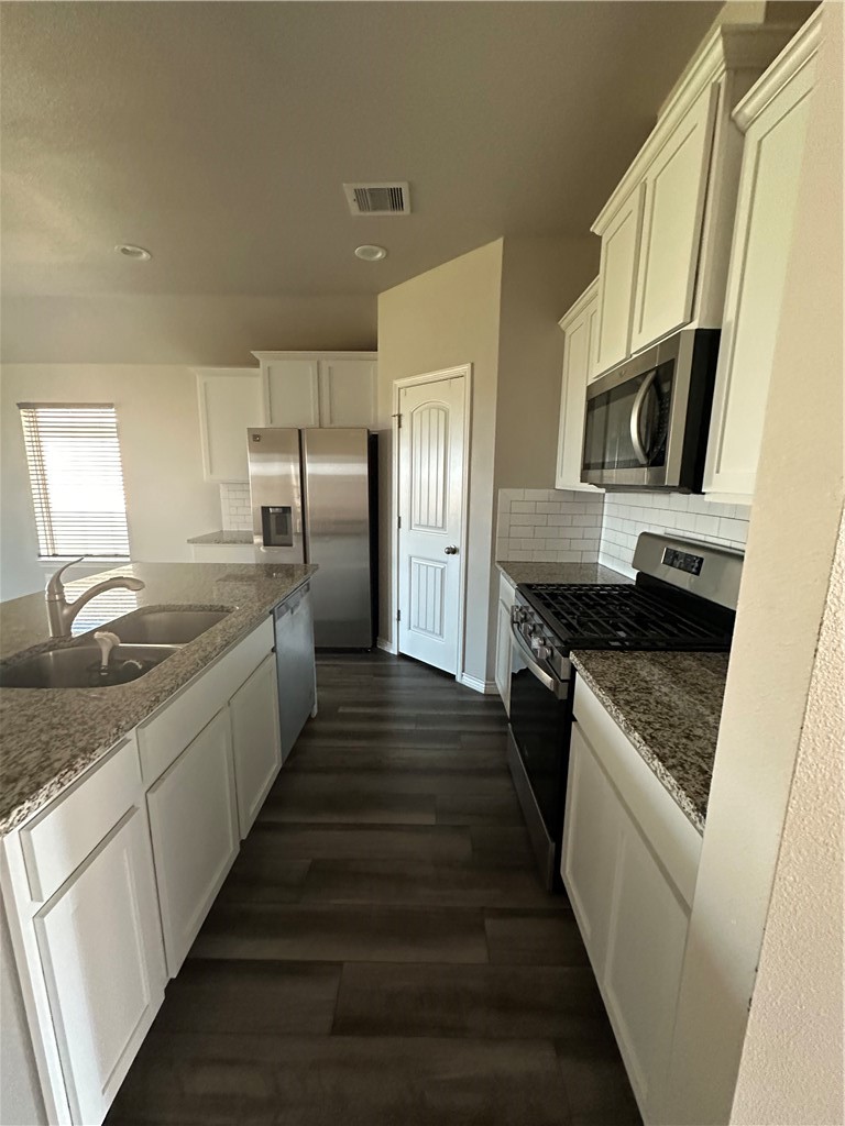 1226 Thames Chase Corpus Christi TX 78415