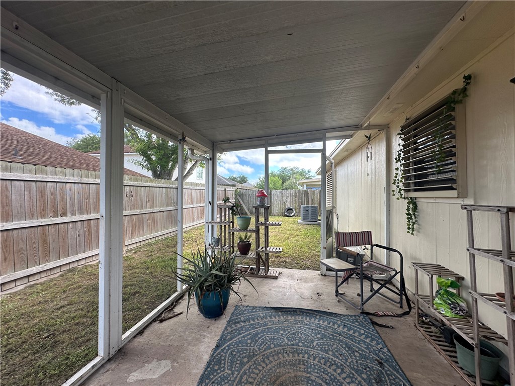 7822 Fox Drive Corpus Christi TX 78414