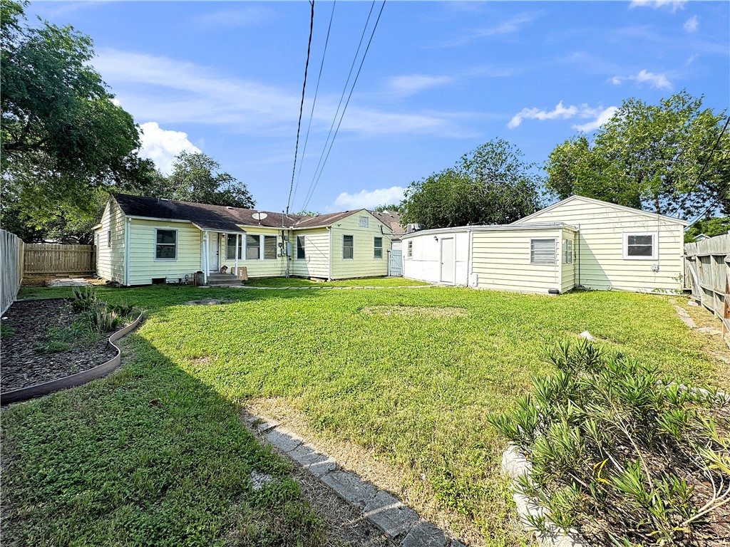 329 Foster Drive Corpus Christi TX 78404