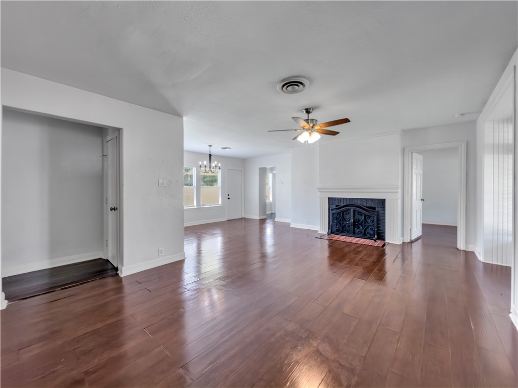 329 Foster Drive Corpus Christi TX 78404