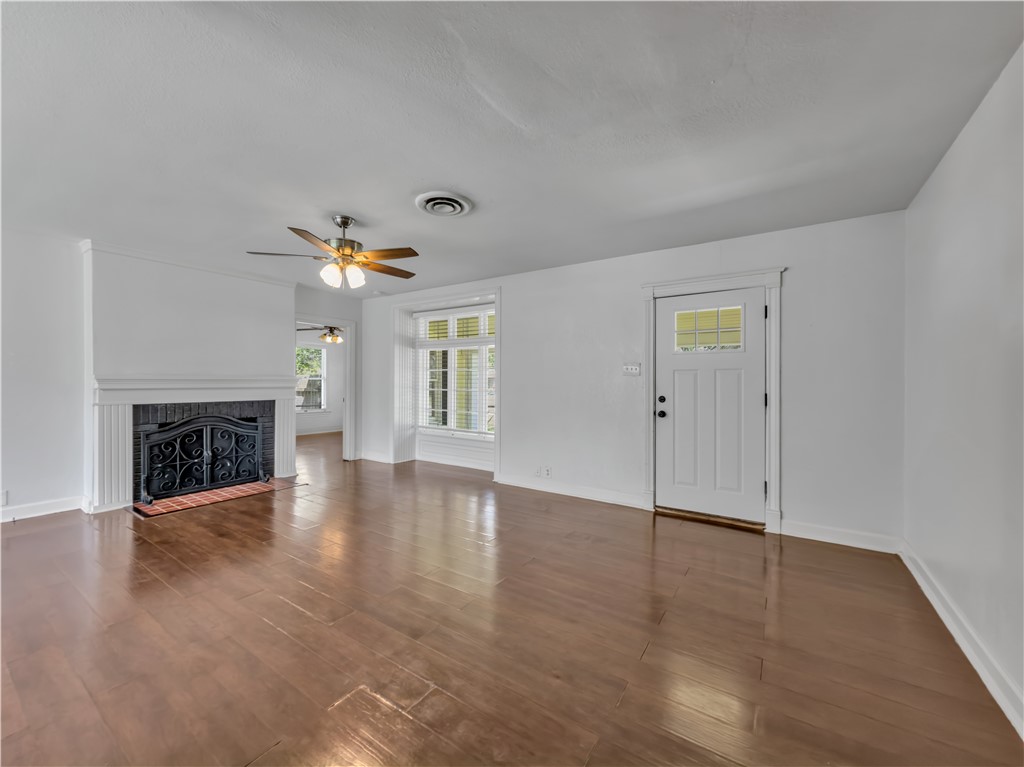 329 Foster Drive Corpus Christi TX 78404
