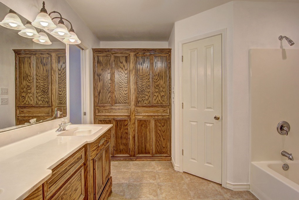 2418 Handlin Drive Corpus Christi TX 78418