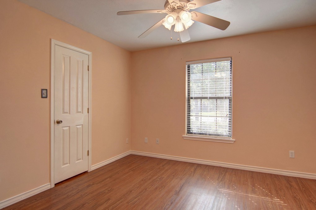 2418 Handlin Drive Corpus Christi TX 78418