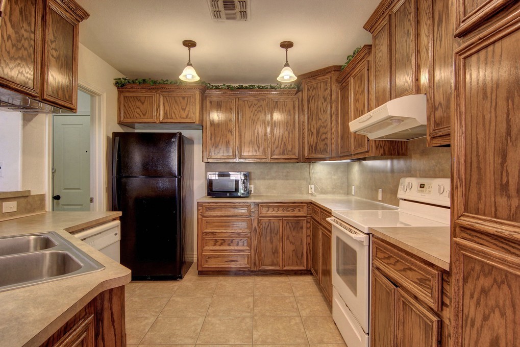 2418 Handlin Drive Corpus Christi TX 78418
