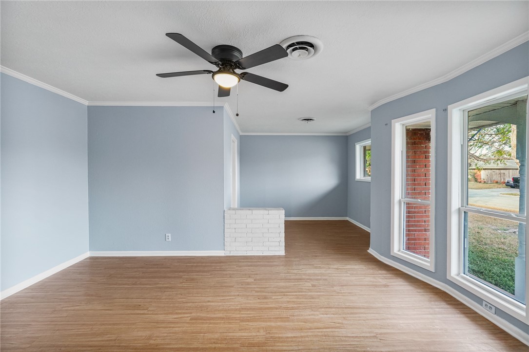 1061 Meadowbrook Drive Corpus Christi TX 78412