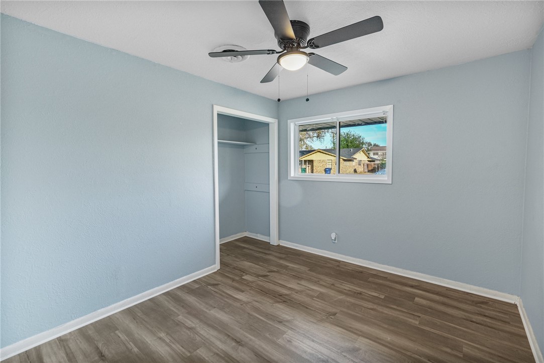 1061 Meadowbrook Drive Corpus Christi TX 78412