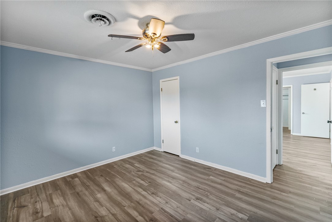 1061 Meadowbrook Drive Corpus Christi TX 78412