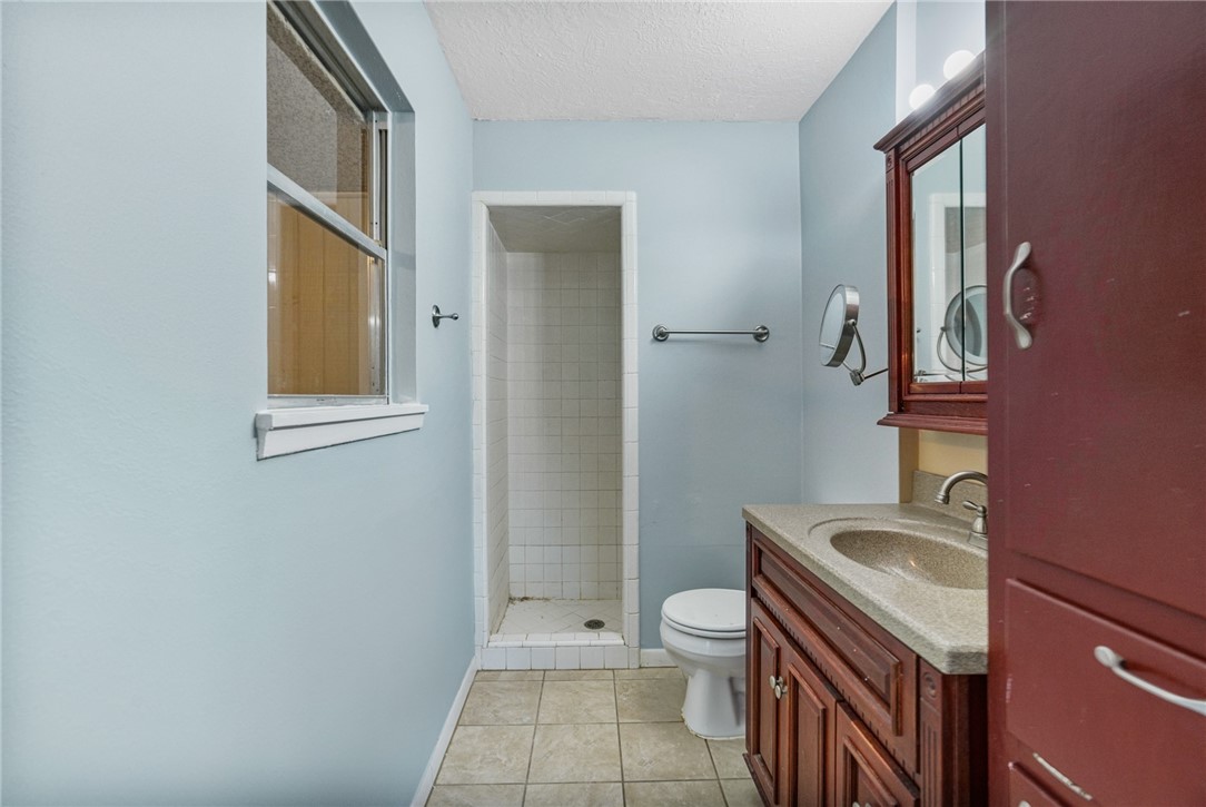 1061 Meadowbrook Drive Corpus Christi TX 78412