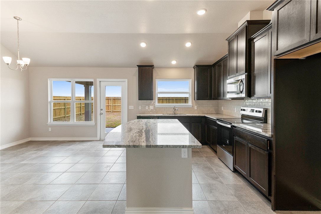 1269 Thames Chase Drive Corpus Christi TX 78415