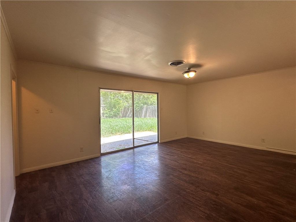 825 Crestview Drive Corpus Christi TX 78412