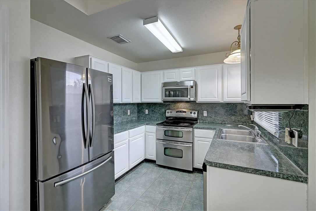 7933 Elk Drive Corpus Christi TX 78414