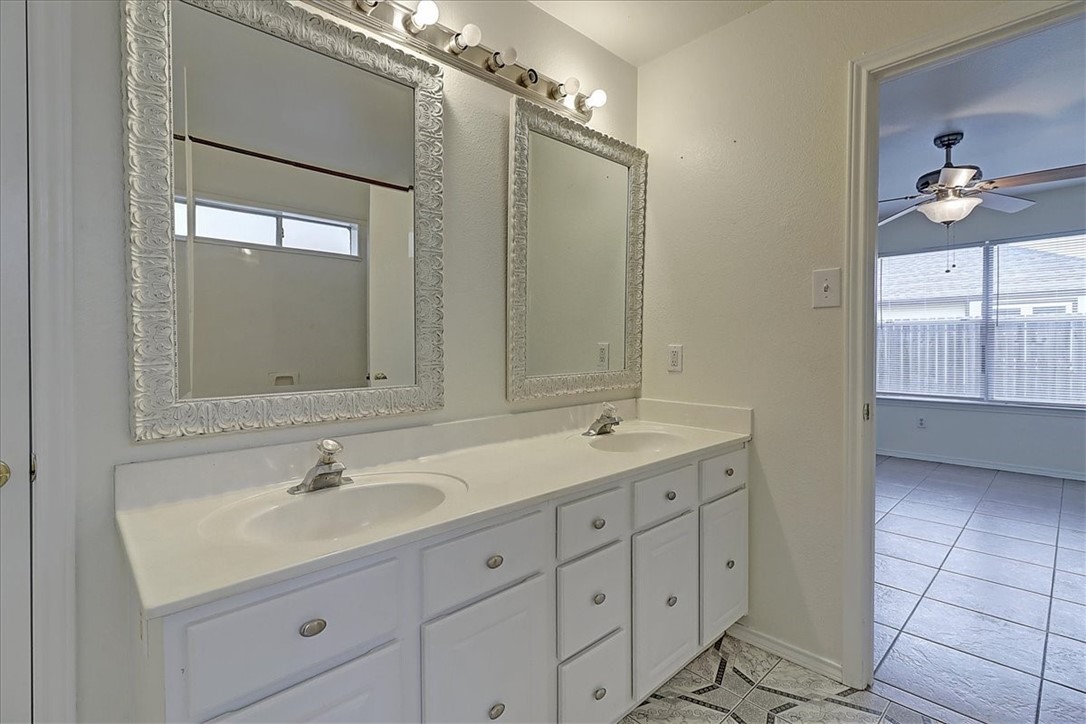 7933 Elk Drive Corpus Christi TX 78414