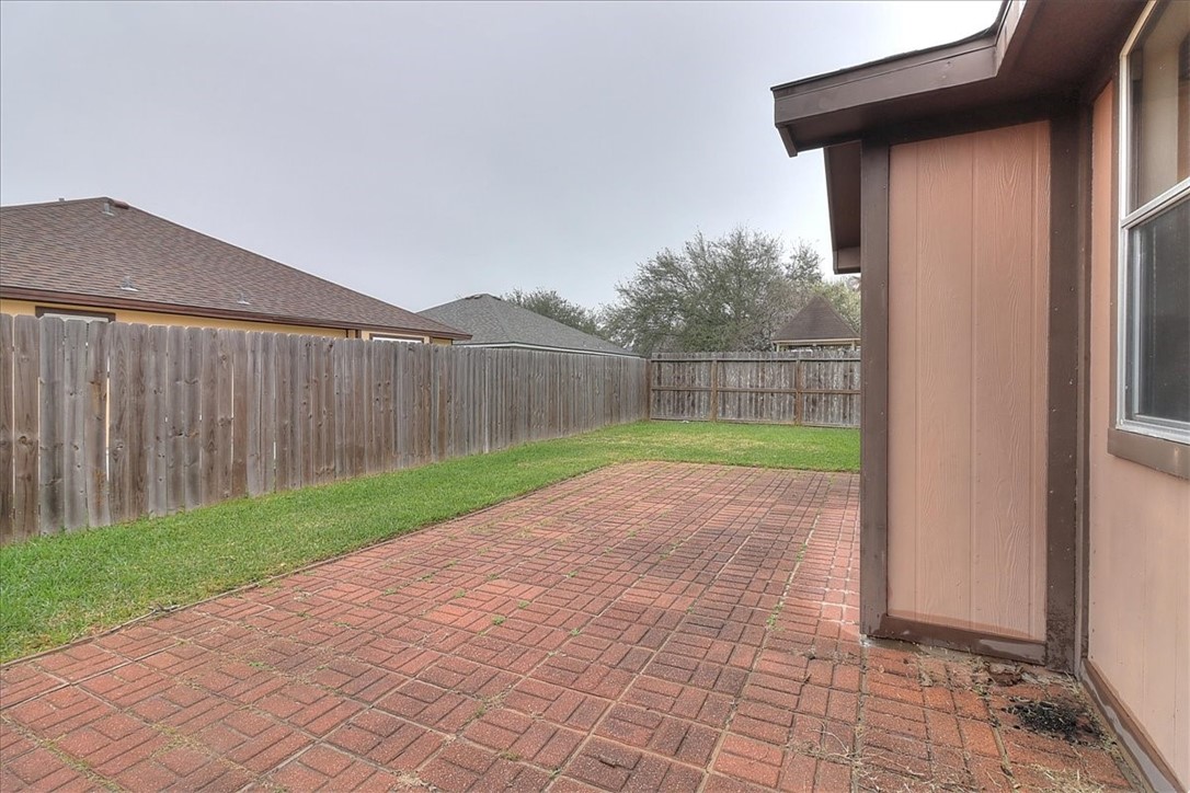 7933 Elk Drive Corpus Christi TX 78414