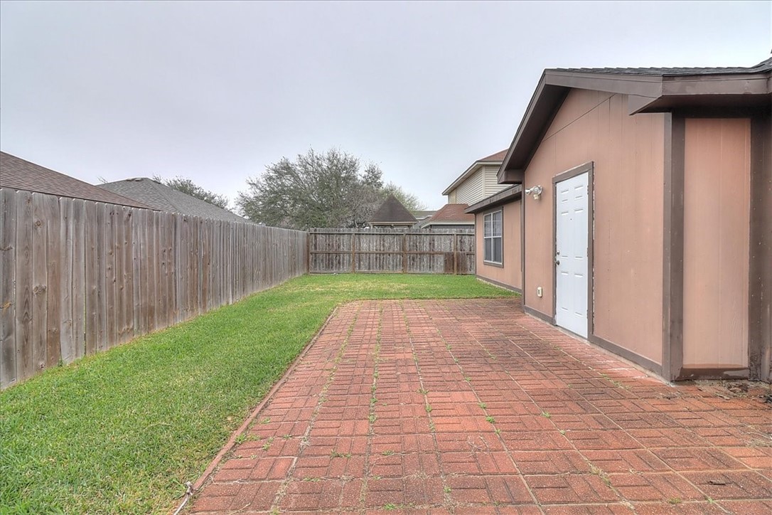 7933 Elk Drive Corpus Christi TX 78414