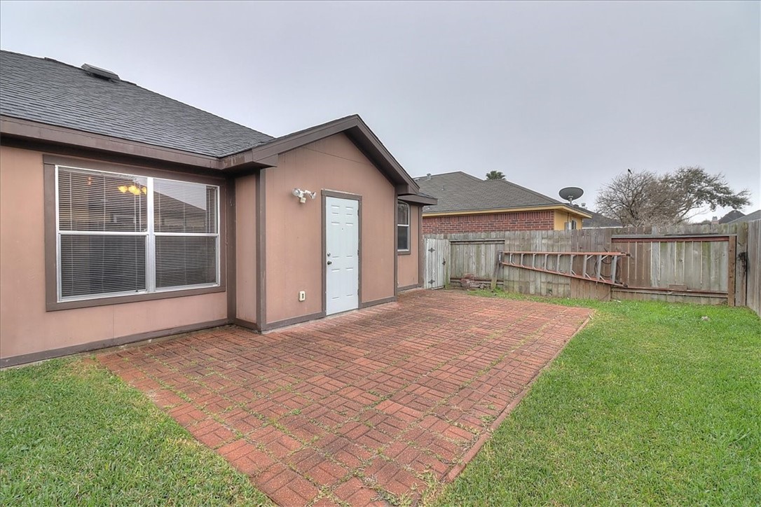 7933 Elk Drive Corpus Christi TX 78414