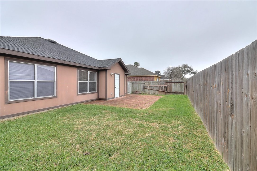 7933 Elk Drive Corpus Christi TX 78414