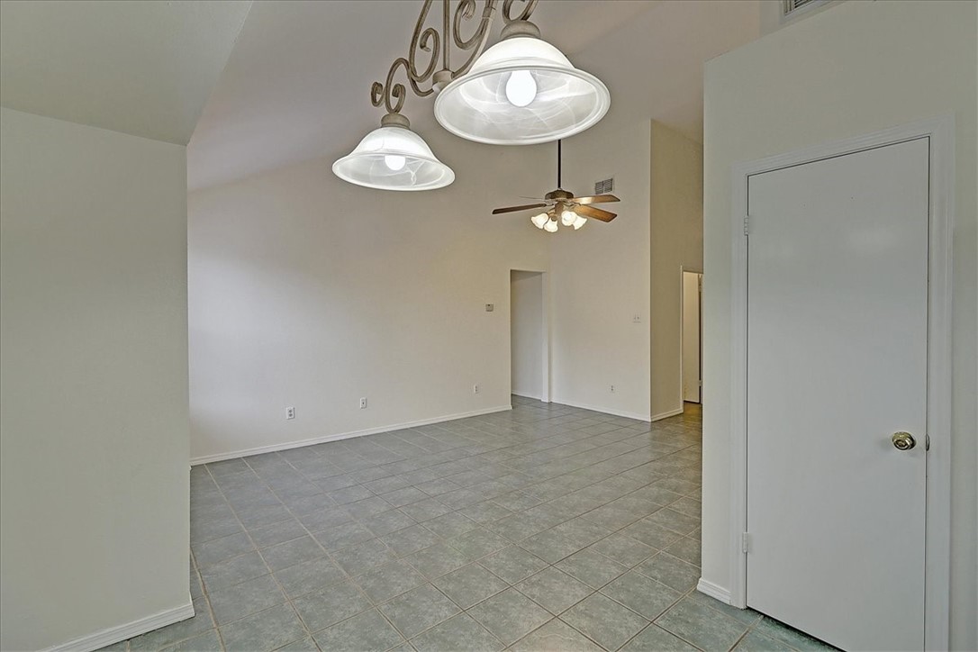7933 Elk Drive Corpus Christi TX 78414