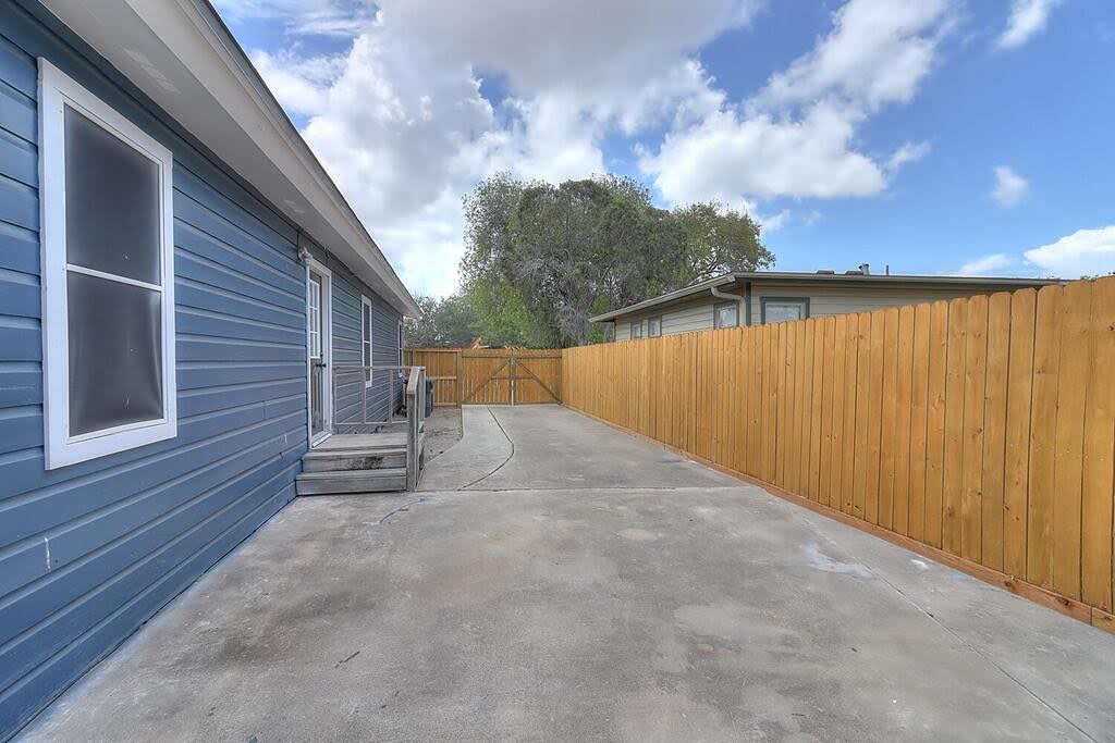 4946 Monitor Street Corpus Christi TX 78415
