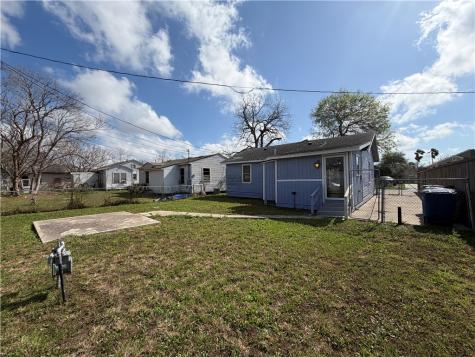 2106 Harvard Street Corpus Christi TX 78416