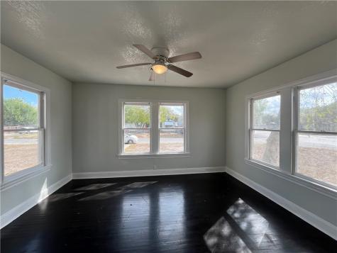 1253 Logan Avenue Corpus Christi TX 78404