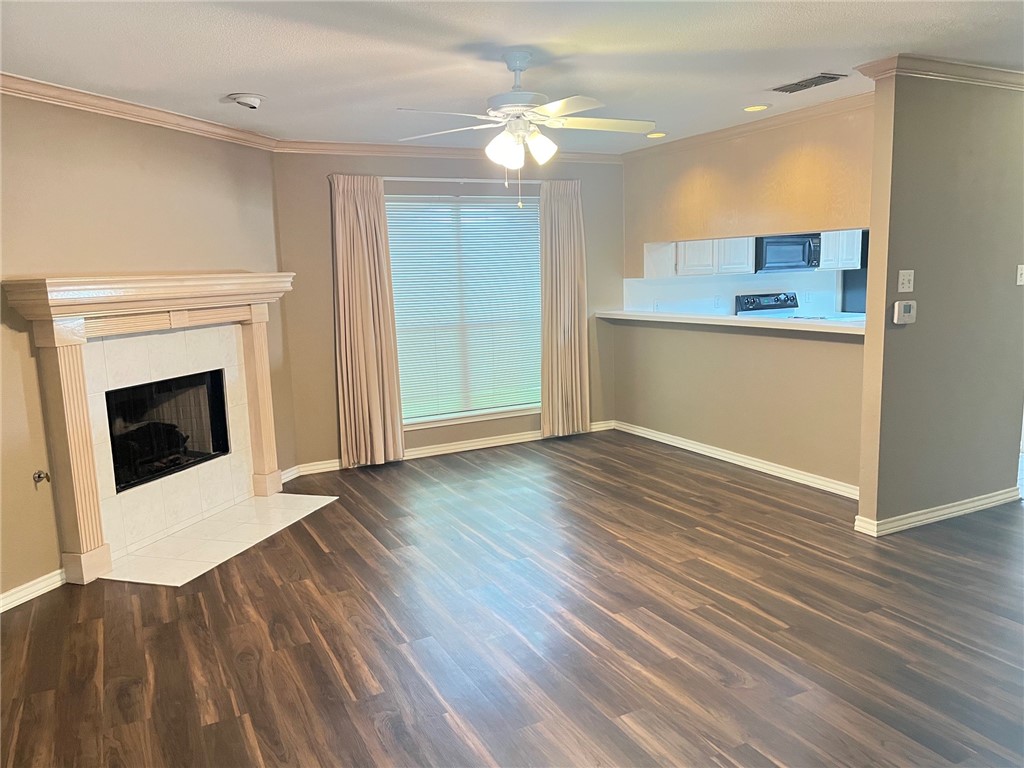 4022 Wood River Dr 2c Corpus Christi TX 78410