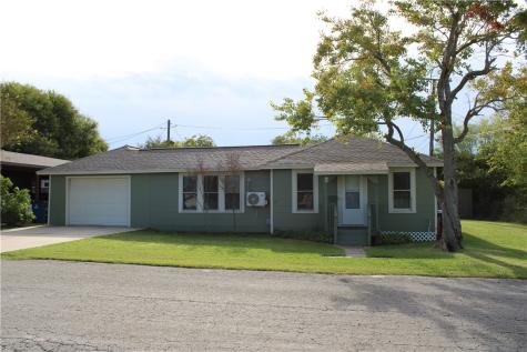 611 4th Street Portland TX 78374