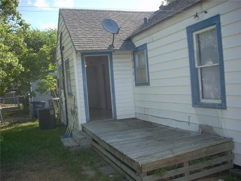 2333 Riggan Street Corpus Christi TX 78404