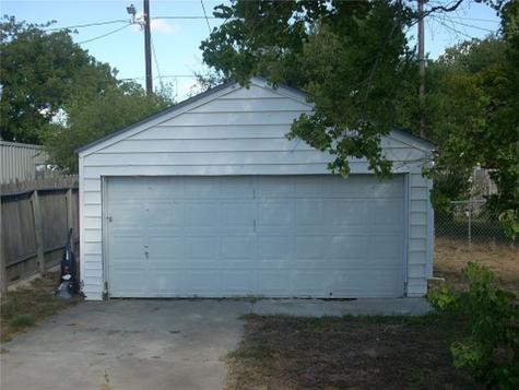 2333 Riggan Street Corpus Christi TX 78404