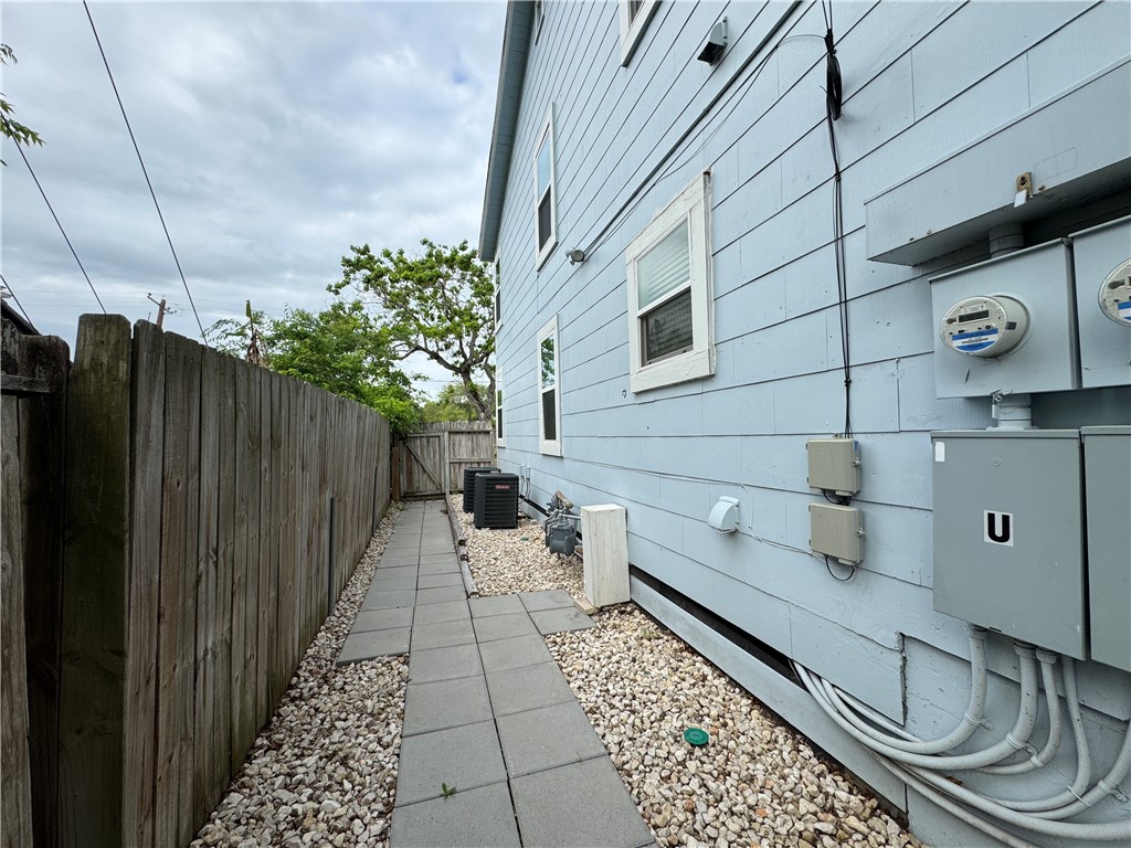 2837 Santa Fe Street 2 Corpus Christi TX 78404