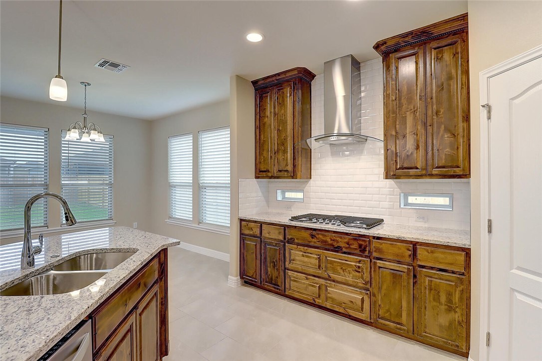 2202 Crystal Bay Drive Corpus Christi TX 78414