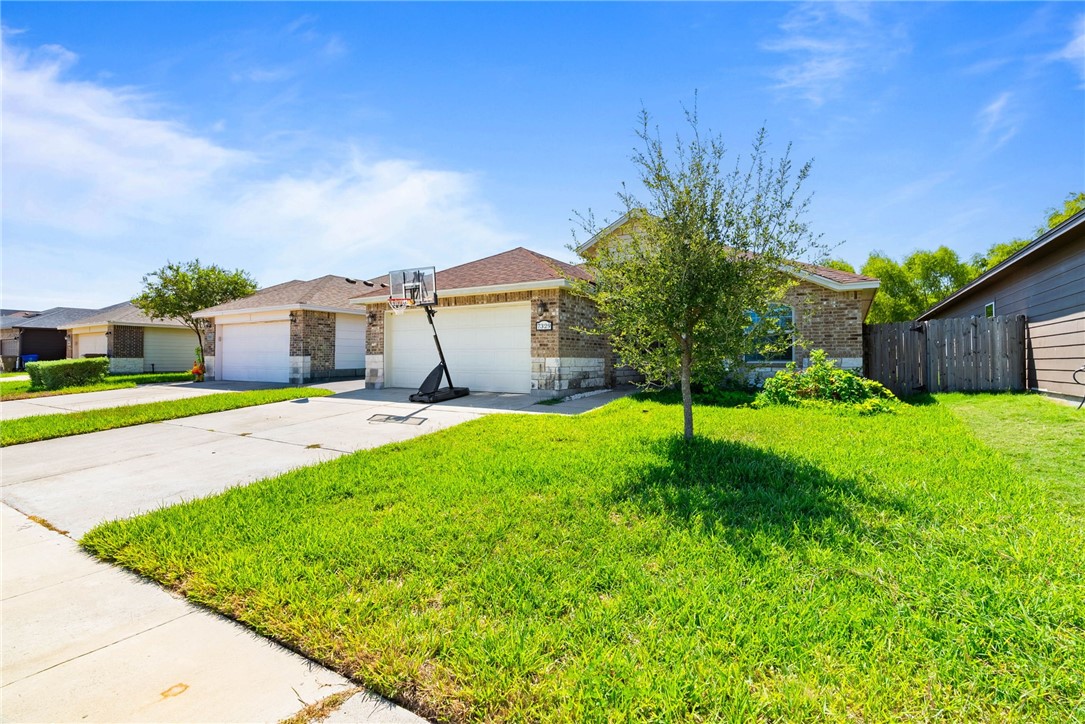 7329 Clapton Drive Corpus Christi TX 78414