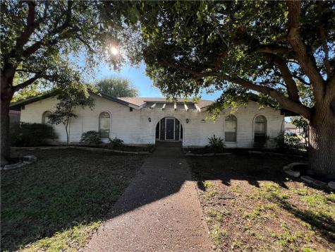 222 Poesta Drive Portland TX 78374