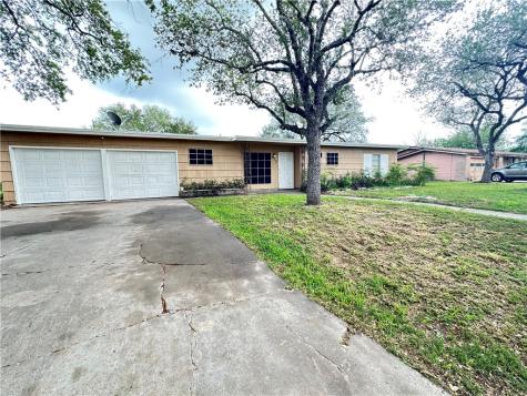 620 Reynolds Avenue Taft TX 78390
