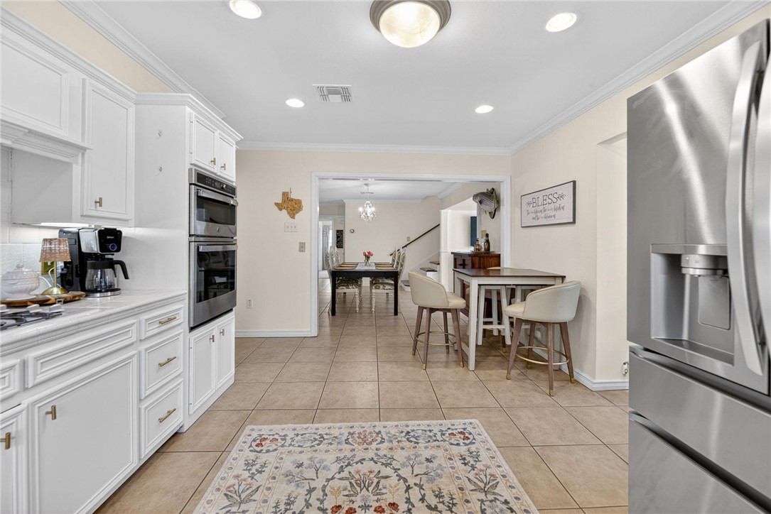 609 Peerman Place Corpus Christi TX 78411