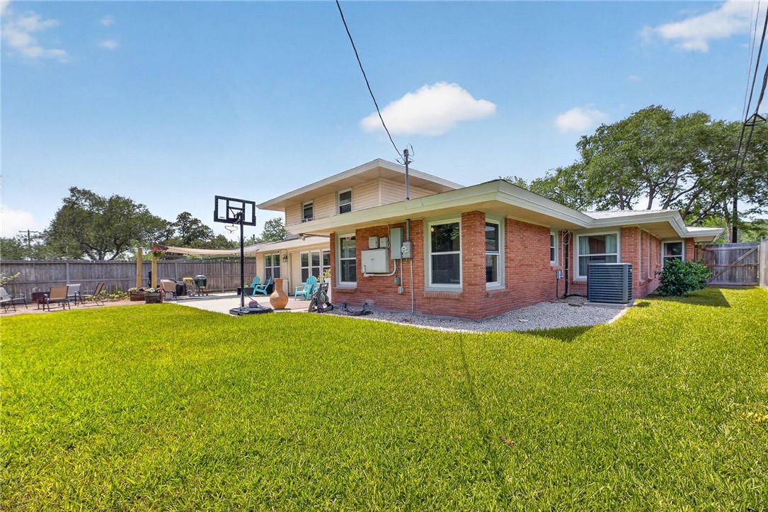609 Peerman Place Corpus Christi TX 78411