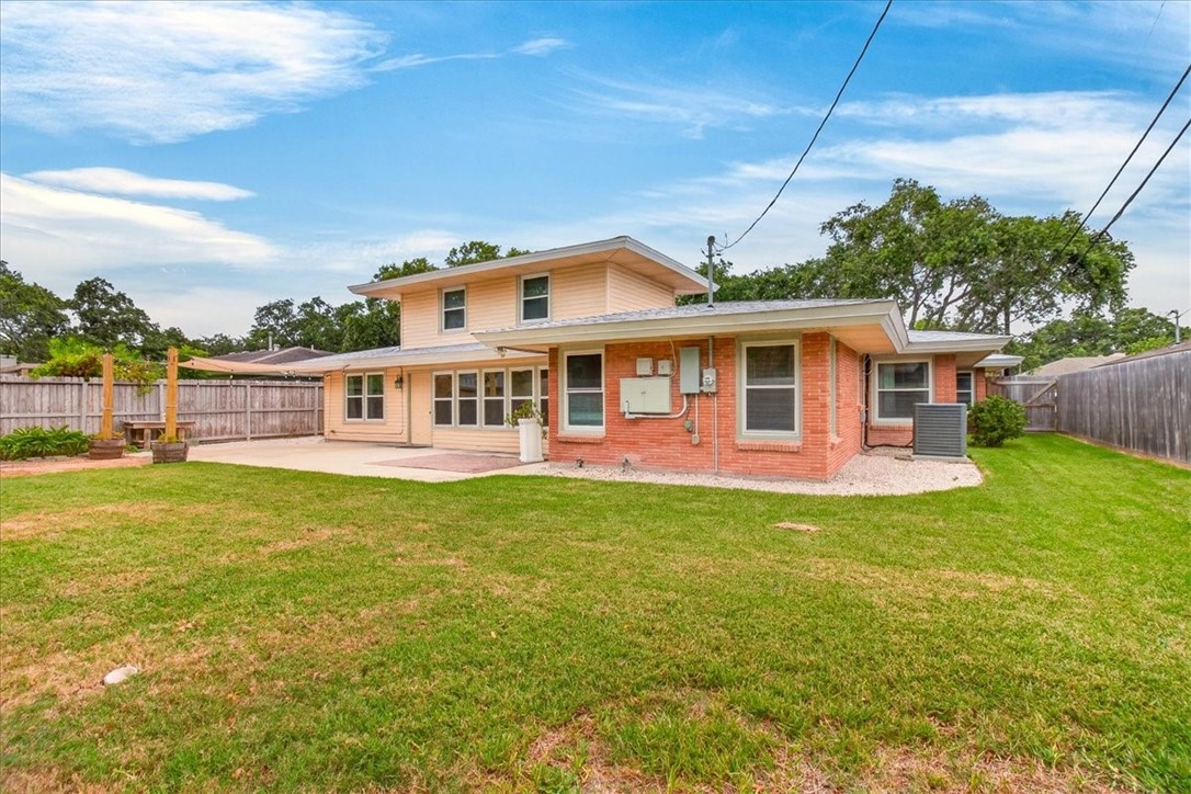 609 Peerman Place Corpus Christi TX 78411