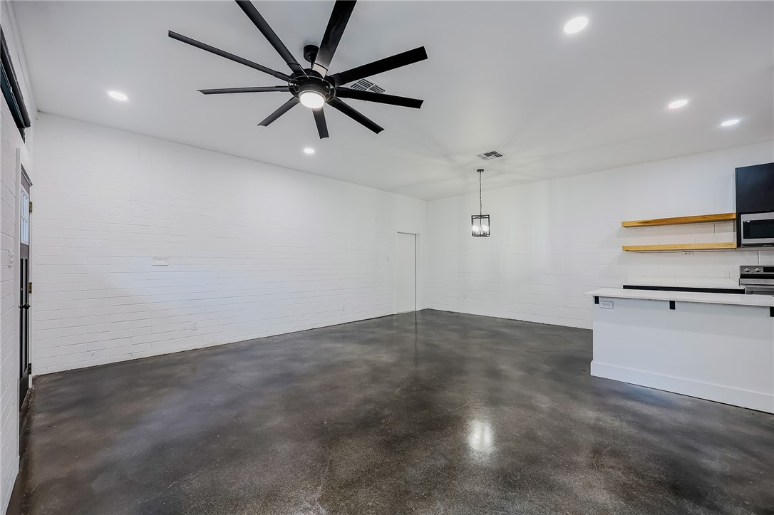 626 Glazebrook St B Corpus Christi TX 78404
