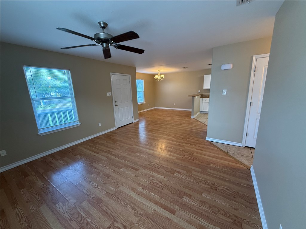 512 Lakeside Drive Corpus Christi TX 78418