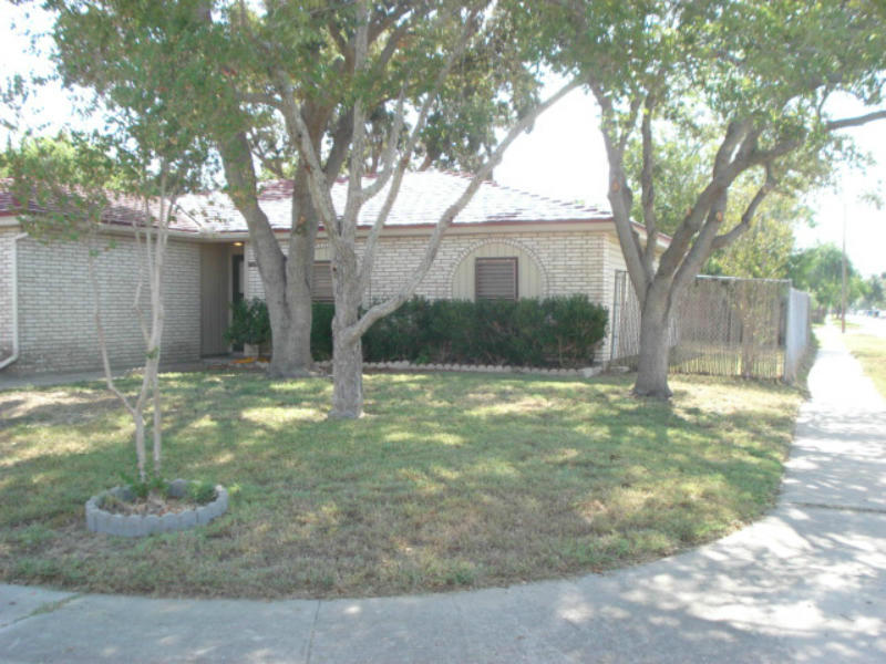 2222 Meadowgrove Drive Corpus Christi TX 78414