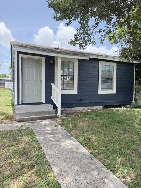 1742 Sherman Street Corpus Christi TX 78416