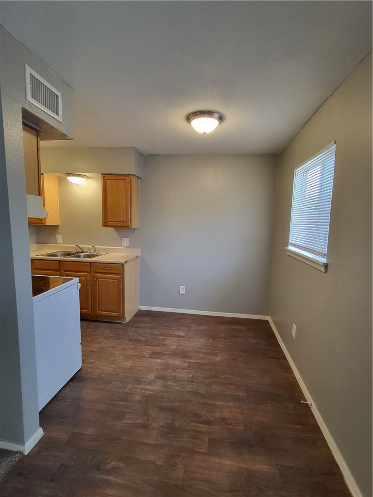 425 Clifford Street 7 Corpus Christi TX 78404