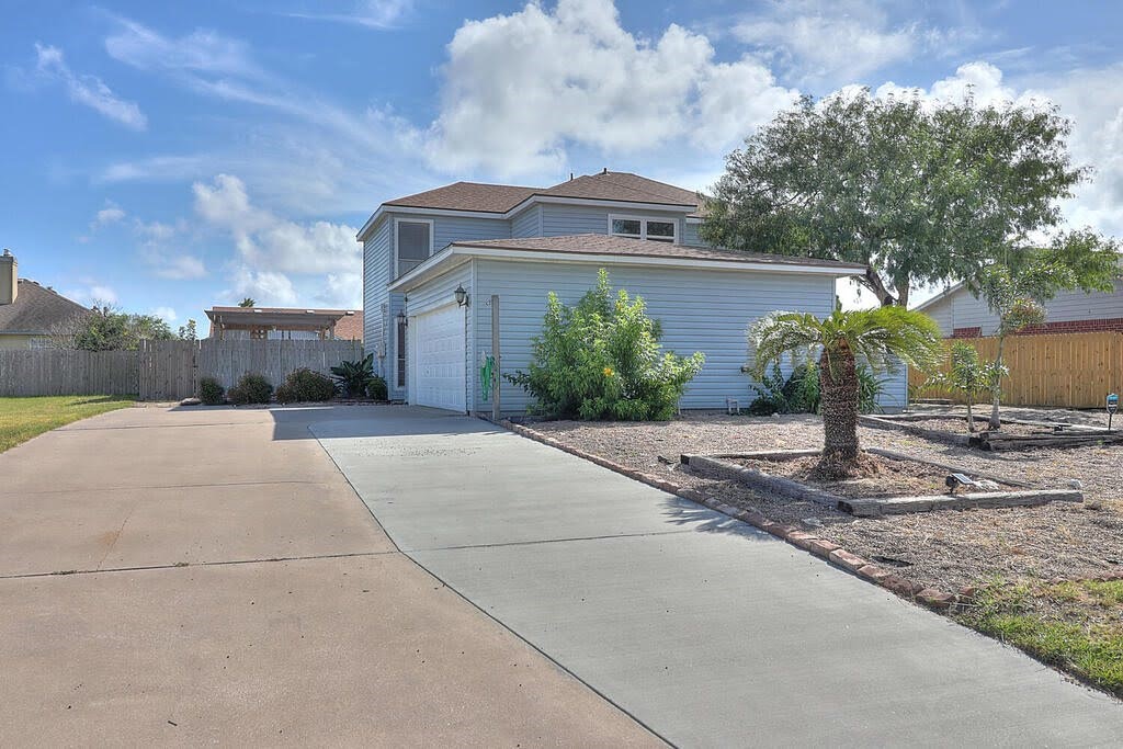 13809 Suntan Avenue Corpus Christi TX 78418