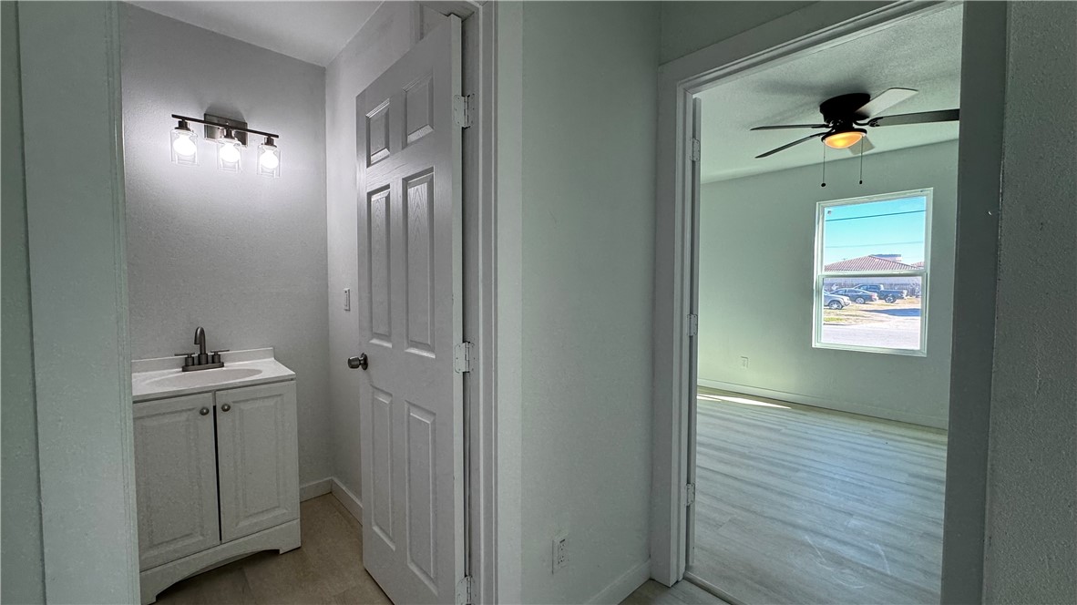 1513 10th Street 1 Corpus Christi TX 78404